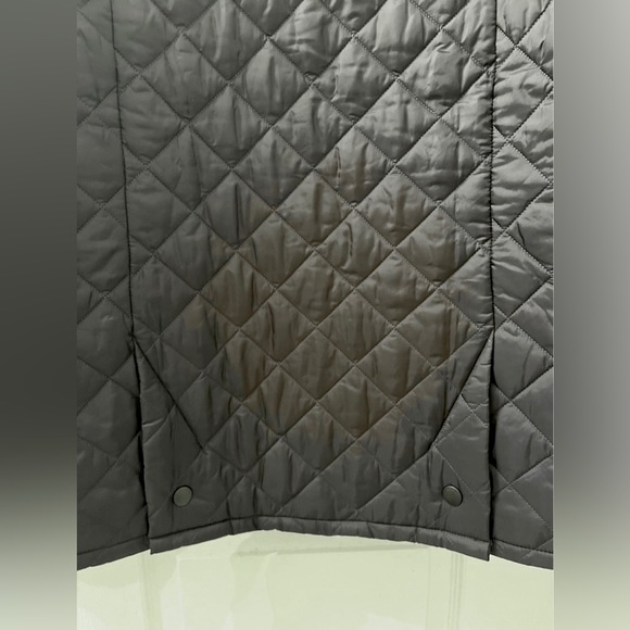 BARBOUR Men's Heritage Liddesdale Quilted Jacket
Black Size M - Picture 4 of 6